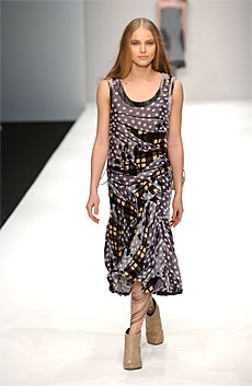 Autumn Winter 05/06 - LOOK 12