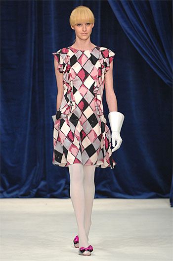 Autumn Winter 08-9 - CATWALK 1
