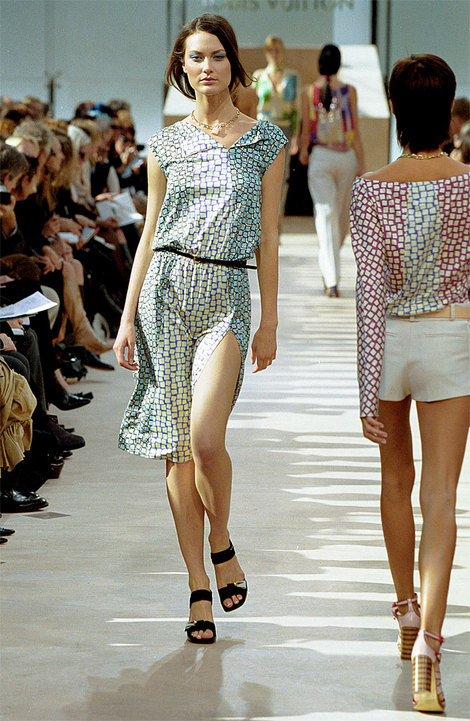 LOUIS VUITTON S/S 2000 - Look 7