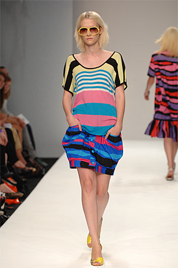 Spring Summer 08 - Catwalk 1