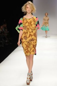 SS10 BLOOMSBURY DRESS - SAND - Other Image